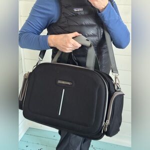 Eddie Bauer Carry On Shoulder Messenger Padded Travel Tote Bag Brookline Series